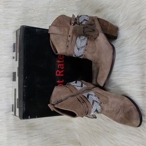 Not Rated Lexington Boots